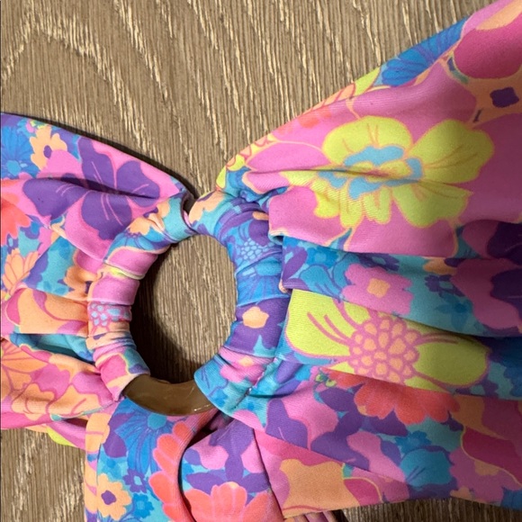 Kulani Kinis Strapless Swim Top Medium - Picture 4 of 6